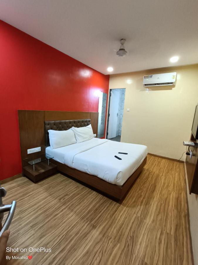 Hotel A Suites Bombay Exterior foto